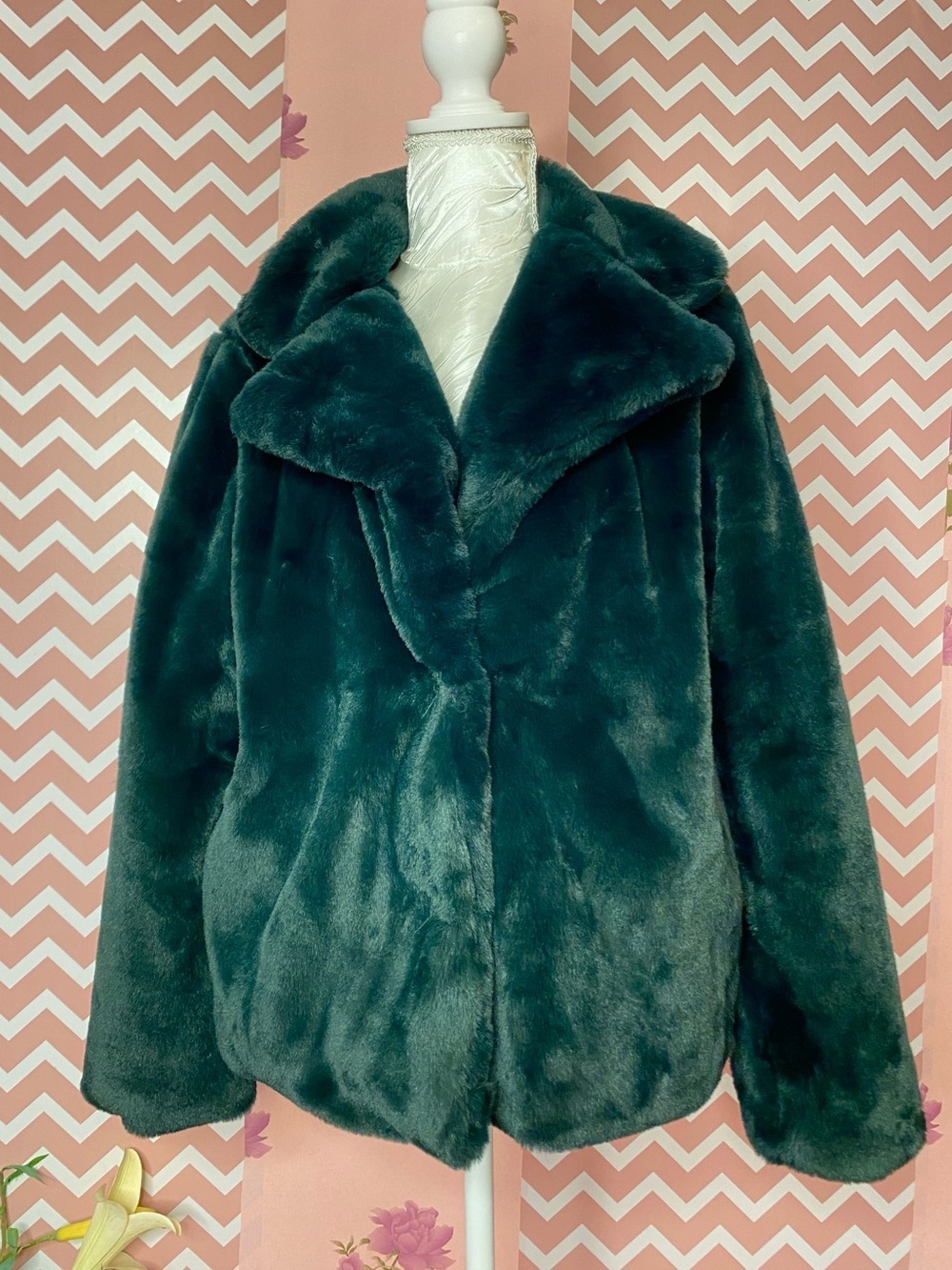 🌷Jou Jou🌷 Plush Faux Fur Dark Green Coat Jacket 🌷 NWOT - Picture 3 of 12